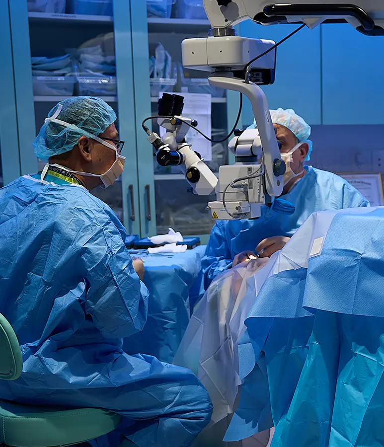 dr khorsof and colleague operate a lasik procedure