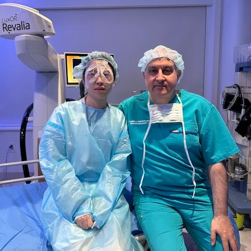Dr. Khosrof with one of his many satisfied lasik patients